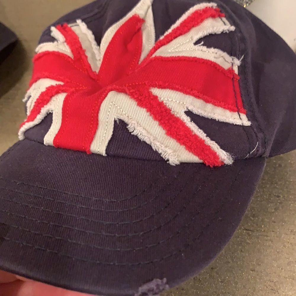 Boy hat 🧢 sale - Picture 3 of 6